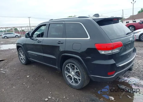 2018 Jeep Grand Cherokee Sterling Edition 4X4 из США, поврежденный, VIN 1C4RJFBG6JC223323